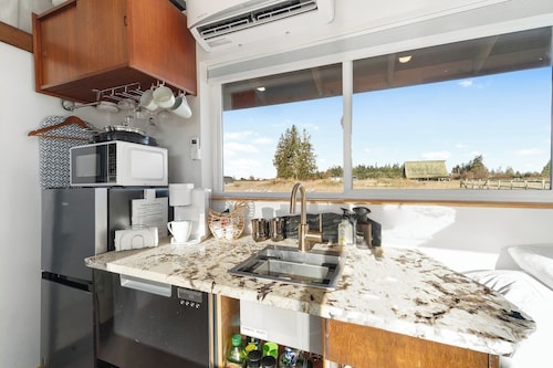 Blue Moon Tiny House | Hot Tub · Sauna · Olympic Views