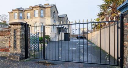 Remaotel Seafield Court Apartments