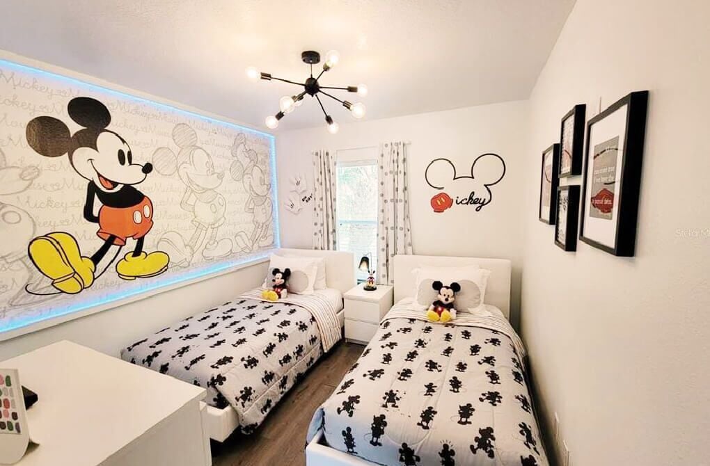 Free BBQ+ Top Deal in 3 BD Townhome w/Themed Rooms and private pool