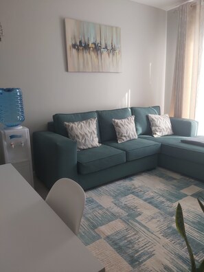 Living area - Beautiful apartment with swimming pool (Nairobi)
