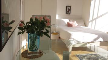 Schreibtisch, Bügeleisen/Bügelbrett, kostenloses WLAN, Bettwäsche