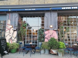 Property grounds - Chic Flat in Kentish Town, 5min to Hampstead Heath (London)