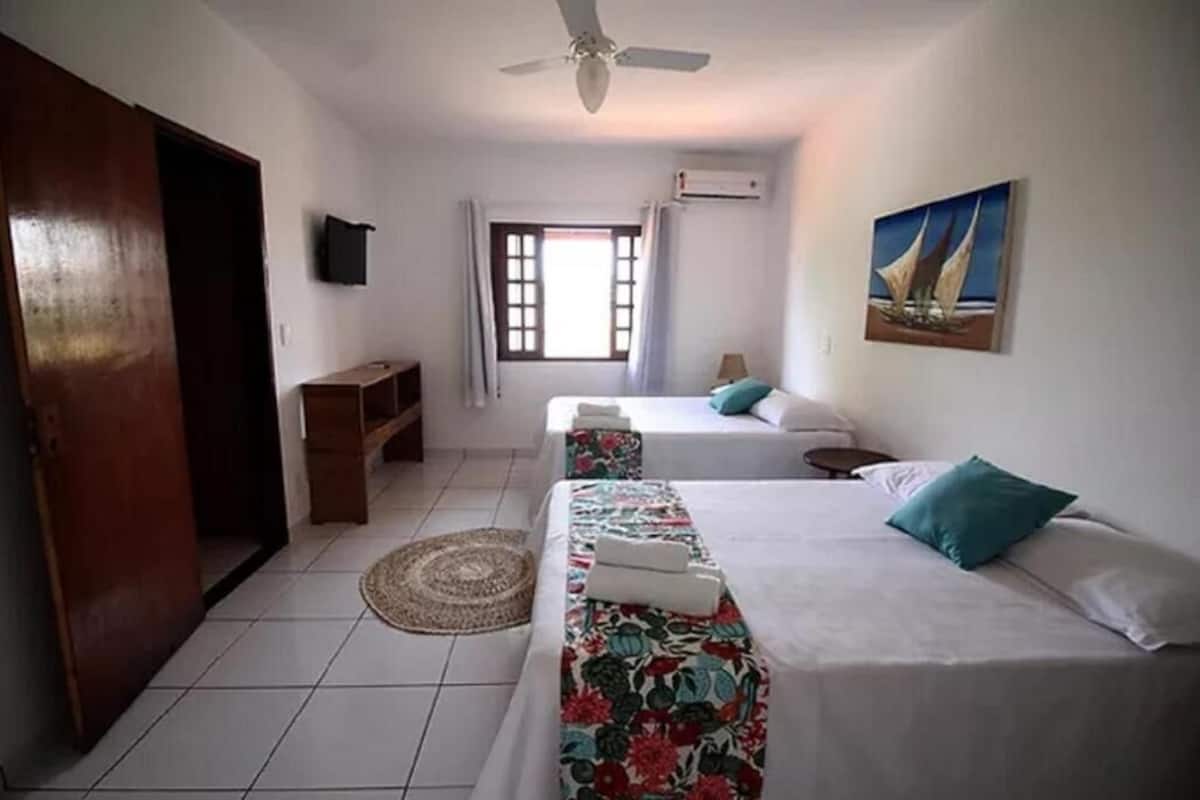 Deluxe Quintuplo | Minibar, truy cập Internet không dây miễn phí, bộ trải giường 