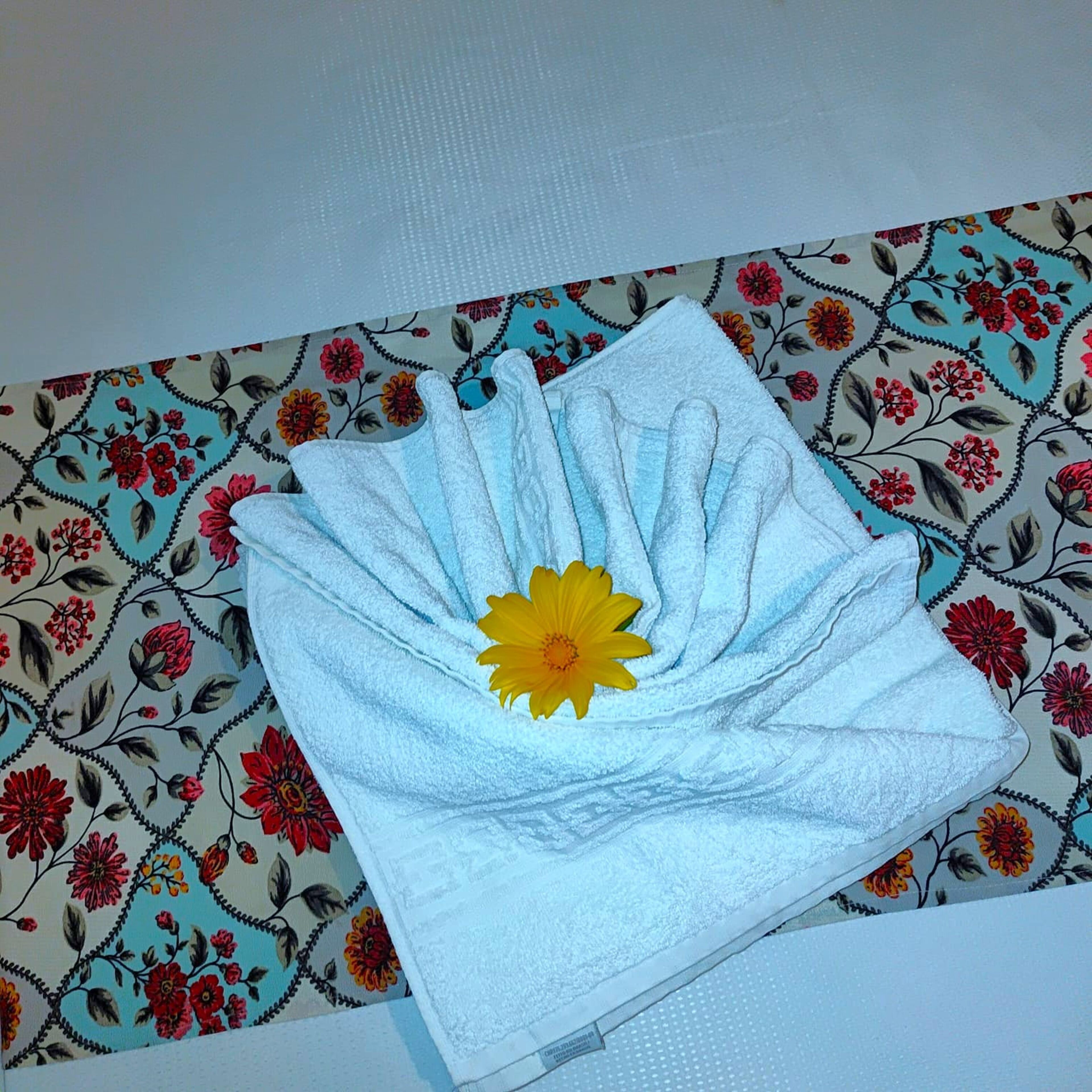 Minibar, free WiFi, bed sheets