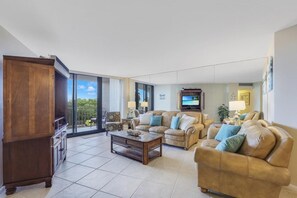 Condo, Multiple Beds (South Seas Tower 4-308) | Living room