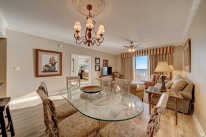 Smart TV, reproductor de DVD y videoteca 