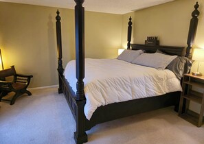 3 bedrooms, desk, iron/ironing board, free WiFi