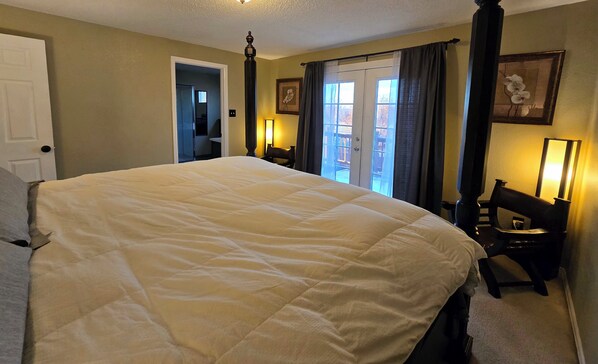 3 bedrooms, desk, iron/ironing board, free WiFi