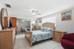 3 bedrooms, WiFi, bed sheets