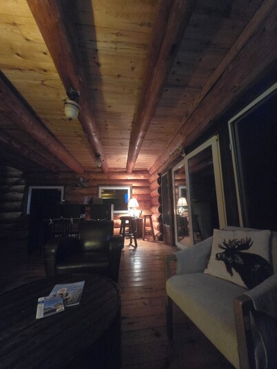 Lake Front Log Cabin