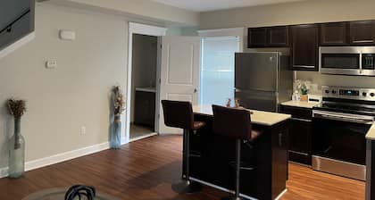 1 cozy bedroom Condo