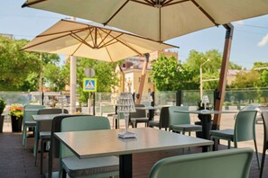 Restaurant - Radisson Hotel Gorizont Rostov-on-Don (Rostov-on-Don)