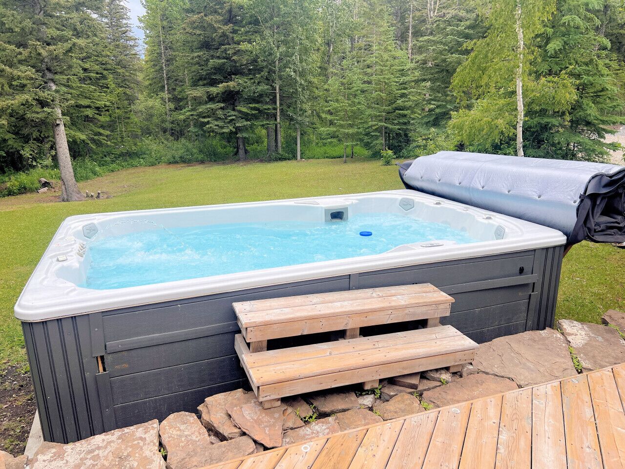 Bain à remous extérieur