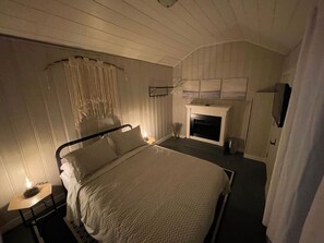 4 slaapkamers, een bureau, reisbedje, gratis wifi