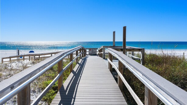 Unclassified image, 1 of 57, button - Azure 615 ~ 4BR Oceanfront Condo ~ Sleeps 10 ~ Spectacular Penthouse Views! (Fort Walton Beach)