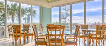 Beachfront 10th-floor condo with Gulf view, pool, gym, & balcony