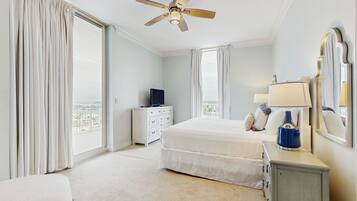 4 bedrooms, iron/ironing board, free internet, bed sheets