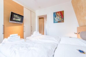 2 間睡房、房內夾萬、熨斗/熨衫板、Wi-Fi