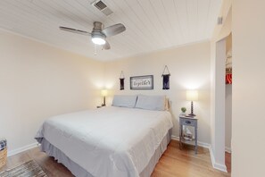 1 غرفة نوم وخدمة الإنترنت وملاءات أسرّة