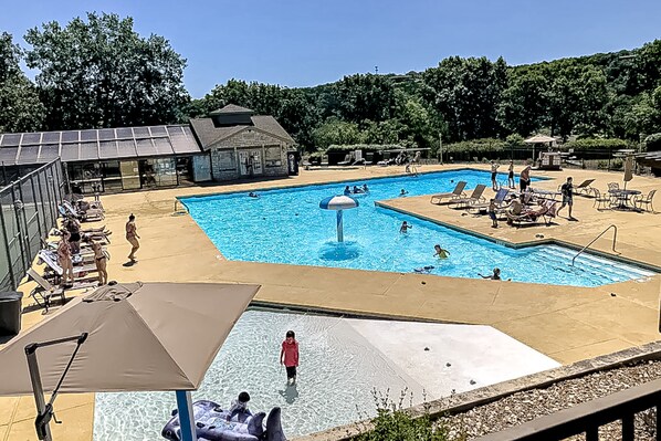 Pool - Golf course-adjacent condo with pools, hot tub & tennis (Branson)