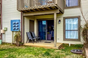 Exterior detail - Golf course-adjacent condo with pools, hot tub & tennis (Branson)