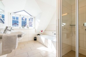 Uklassifisert bilde, 3 av 38, knapp