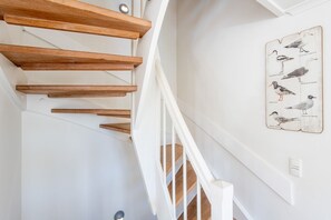 Unclassified image, 2 of 38, button