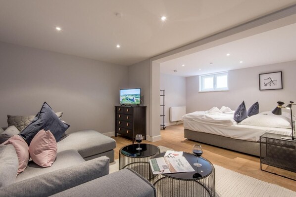 2 Schlafzimmer, Bügeleisen/Bügelbrett, WLAN, Bettwäsche