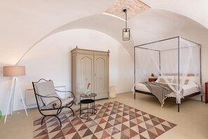 3 habitaciones, escritorio, cuna de viaje y wifi gratis 