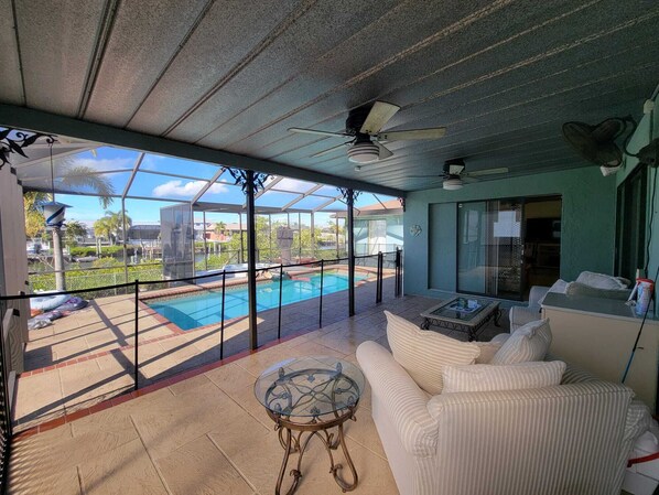 Piscine extérieure, piscine chauffée