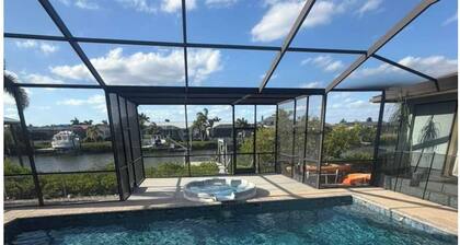 Grand Oak Resort Waterfront Pool/Spa/2 King BR/kayak/Pet extended stay discounts