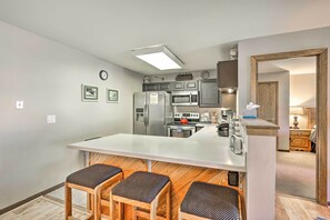 Fridge, microwave, stovetop, dishwasher - Silverthorne Condo: New Pool & Hot Tub + Fireplace (Silverthorne)