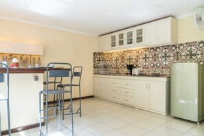 Basic-Apartment, 1 King-Bett | Eigene Küche | Kühlschrank, Mikrowelle, Herdplatte, Toaster