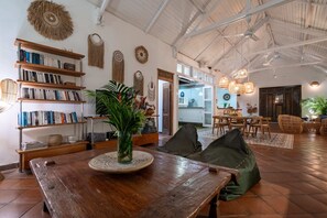 Basic Villa, Multiple Beds | Interior - Villa Sami Luwih (Seminyak)
