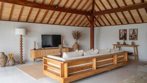 Unclassified image, 3 of 69, button - Villa Kimaya (Canggu)
