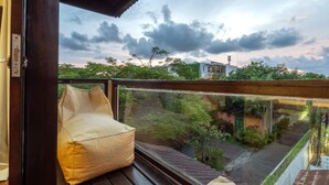 Unclassified image, 3 of 60, button - Studios Bawa & Atas (Seminyak)