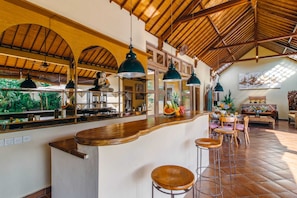 Basic Villa, 2 Queen Beds | Private kitchen
