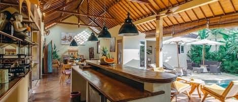 Basic Villa, 2 Queen Beds | Private kitchen | Fridge, oven, stovetop, coffee/tea maker