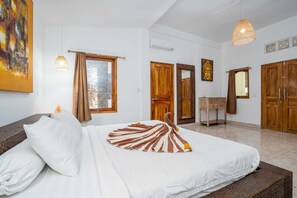 Basic Villa, Multiple Beds | 3 bedrooms, in-room safe, laptop workspace, blackout drapes - Villa Shanti (Seminyak)