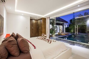 Villa básica, varias camas | 2 habitaciones y espacio para trabajar con laptop 