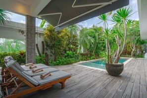 Villa básica, varias camas | Alberca | Alberca al aire libre