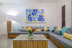Basic Villa, Multiple Beds | Interior - Villa Athena (Seminyak)