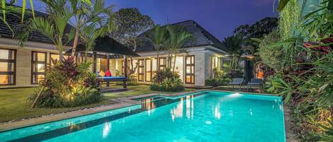 Villa, plusieurs lits | Piscine