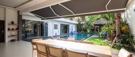 Villa, plusieurs lits | Balcon