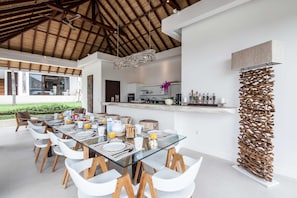 Basic Villa, Multiple Beds | Private kitchen | Fridge, microwave, oven, stovetop