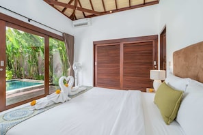 Villa, plusieurs lits | 3 chambres, coffres-forts dans les chambres