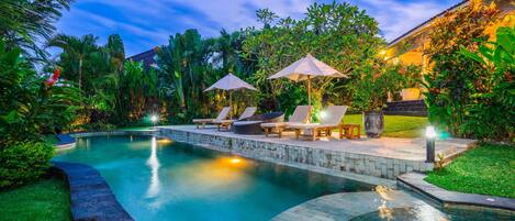 Villa Basic - flera sängar | Pool | Utomhuspool