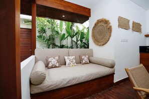 Basic Villa, 1 King Bed | Interior - Villa Pulau I (Pemuteran)