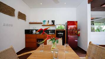 Basic Villa, 1 King Bed | Private kitchen | Fridge, microwave, stovetop, toaster