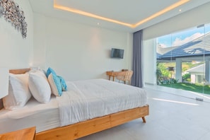 Basic Villa, Multiple Beds | 6 bedrooms, in-room safe, desk, iron/ironing board